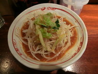 「鷹の爪拉麺」@旨辛ラーメン表裏 高田馬場店の写真