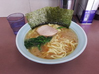 「ラーメン並」@本牧家 本店の写真