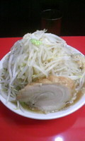 「ラーメン(並)650円(全増し)」@びんびん豚の写真