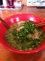 「ネギらーめん＋替え玉」@博多屋 段原店の写真