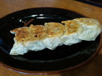 「【ぎょーざ270円】→モテコのクーポン券で0円」@ともや食堂 藤岡店の写真