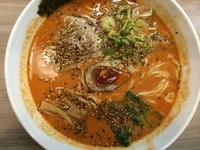 「レッドホットごま味噌ラーメン 750円」@天下一らーめんの写真