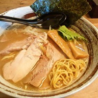 「強烈煮干らーめん」@いのうえの写真