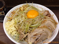 「小ぶた汁なし、ネギ」@ラーメン二郎 横浜関内店の写真