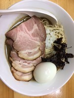 「特濃煮干ソバ　烏賊・平子Ｖｅｒ（７８０円）他」@煮干中華ソバ イチカワの写真