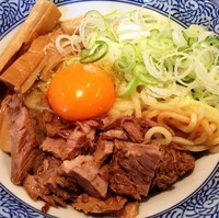 「油ソバ（生卵付き）」@麺 一直の写真