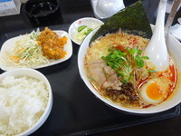 「白ゴマタンタン麺」@ぐんぽうの写真