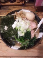 「特製煮干ラーメン」@すごい煮干ラーメン凪 新宿ゴールデン街店 本館の写真