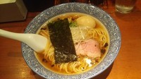 「香味鶏だしラーメン+味玉クーポン」@麺処 ほん田の写真
