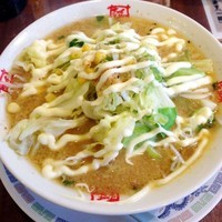 「マヨキャベツみそラーメン（アブラ多め）788円」@おおぎやラーメン 太田新井町店の写真