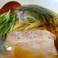 「香彩鶏だし醤油らーめん　790円」@麺屋 翔 西新宿本店の写真