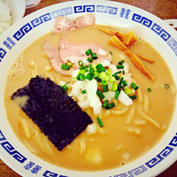 「濃厚煮干そば」@麺処 はつがいの写真