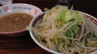 「ガッツリ濃厚つけ麺ニンニクヤサイ増し(限定)780円＋無料」@汁なしラーメン イプサの写真