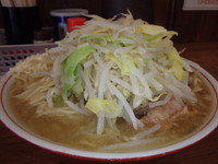 「小ブタ(800円)(ヤサイニンニク)」@ラーメン二郎 品川店の写真
