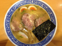 「特製中華そば」@中華そば 青葉 中野本店の写真