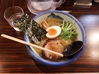 「塩らーめん」@AFURI 三軒茶屋店の写真