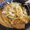 白鬼坦々麺＋ネギ＋チャーシュー増し。