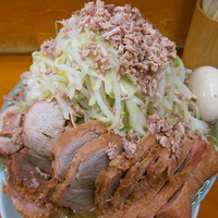 「大ブタＷ 1,000円（麺軟目・ヤサイマシマシ）+ 味玉」@ラーメン二郎 新橋店の写真