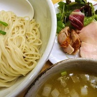 「トリプル鶏スープの鶏づくし塩つけ麺　900円」@麺や 福一の写真