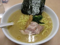 「味濱家ラーメン ６８０円」@横浜ラーメン 味濱家の写真