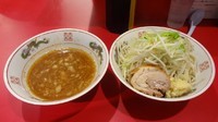 「ラーメン（680円）＋つけ麺（100円）ニンニク山椒」@ラーメン英二の写真