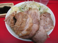 「小豚+塩（ヤサイニンニク）」@ラーメン二郎 西台駅前店の写真