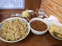 「つけ麺大盛り+豚マシ+麺マシ600ｇ」@ラーメンの店 どでん 北浦和店の写真