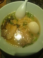 「白丸元味（玉子入り）」@博多一風堂 名古屋本店の写真