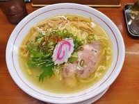 「柚子塩そば(850円)+半めし(100円)」@横浜中華そば 維新商店の写真