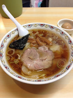 「わんたん麺」@春木屋 荻窪本店の写真