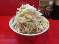 「小ラーメン　ニンニクヤサイカラメ」@ラーメン二郎 府中店の写真