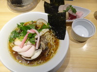 「特製鶏・煮干・蛤のトリプルSOBA(1180円)」@Ginza Noodles むぎとオリーブの写真