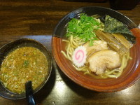 「釜揚げ味噌つけ麺M(990円)+チャーシュー1枚(クーポン)」@ラーメン 香取の写真