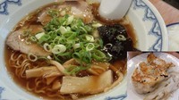 「ワンタン麺560+ライスセット210=770円」@中華そば みやひろの写真