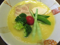 「鶏そば　「750円」」@麺Dining つぐみの写真