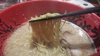 「元味ラーメン　背油まみれ　700円」@ラー麺 ずんどう屋 心斎橋店の写真