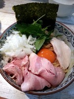 「濃厚たまごのまぜそば￥700＋大盛り￥100」@中華そば 四つ葉の写真