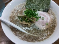 「背脂煮干しらぁめん　750円」@らぁめん 泰然の写真