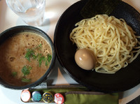 「つけ麺（300g）＋味玉」@つけ麺 雀 夕陽丘店の写真