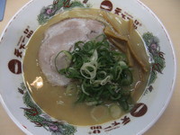 「こってりラーメン（730円）」@天下一品 立川店の写真