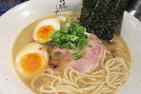 「濃厚鶏白湯 味玉ラーメン」@麺屋 藤しろ 目黒店の写真