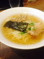 「白醤油らーめん¥700」@らーめん 夢中の写真