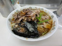 「青島チャーシュー大盛 870円麵硬め　チャーシュー50円」@青島食堂 秋葉原店の写真