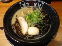 「黒河童ラーメン」@河童ラーメン本舗 米国村店の写真
