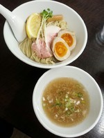 「【期間限定】冷やし鶏節塩つけめん」@らーめん えんやの写真