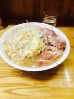 「小豚」@ラーメン二郎 赤羽店の写真