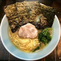 「ラーメン680円（麺カタメ）」@らーめんありがた家の写真