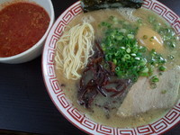 「ラーメン＋味玉＋豚トマト（８５０円）」@博多長浜らーめん もりやの写真