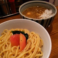 「濃厚つけ麺＋味玉＋玉ねぎ」@麺屋 蕃茄の写真