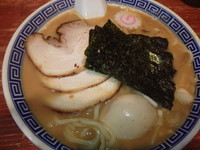 「特製中華そば(880円)大」@前勝軒の写真